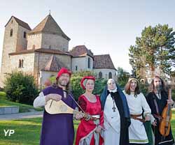 Eglise Saints Pierre et Paul - ancienne abbatiale (Latelier Gis&egrave;le JACTAT)