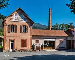 Musée de la Distillerie (Verdon Pictures − Secrets de Fabriques)