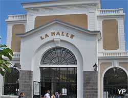 Halle-Marché Couvert (Yalta Production)