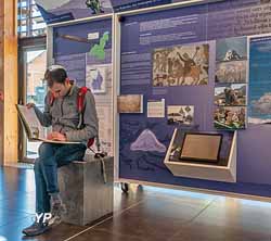 Office de Tourisme de Yenne - Maison de la dent du Chat (doc. OT Yenne H. De Caevel)