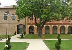 Abbaye de la Clarté-Dieu - Médiathèque Marie de France (Médiathèque d'Eaunes)