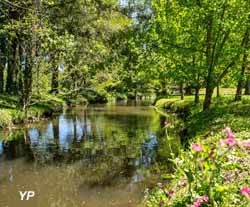 Chapelle d'Arliquet - piéta (Vierge de pitié), XVIe s.
