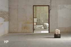 Vue de l’exposition Vulnerable Bodies, 2025. courtesy Galerie Jocelyn Wolff et  nächst St. Stephan Rosemarie Schwarzwälder 8 (Christoph Weber)