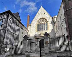 Monastère des Bénédictines du Saint-Sacrement (Batificat)