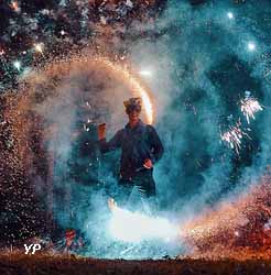 Spectacle de feu lors des F&eacute;&eacute;ries Nocturnes
