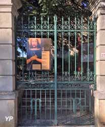 Mus&eacute;e des Arts Na&iuml;fs et Populaires