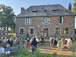 La Foulerie (Cour avec Vue)