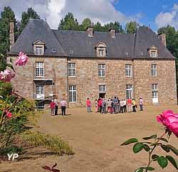Château des Flégés (doc. OT Couesnon Marches de Bretagne)